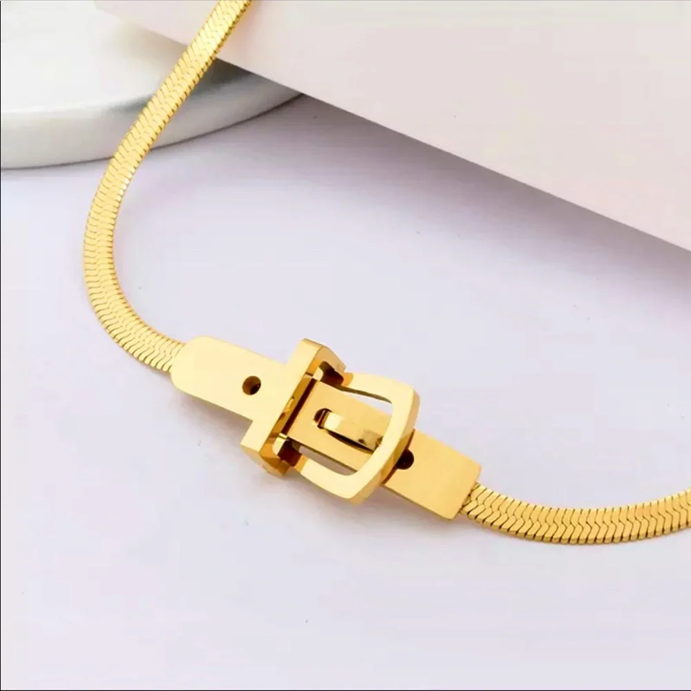 💙Trendy Gold Plated Chain Necklace - Picture 3 of 5